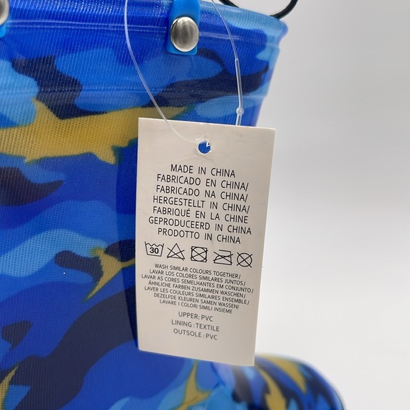 NWT Kids Komfort Me Shark Rain Boots Size 8 - Picture 9 of 14